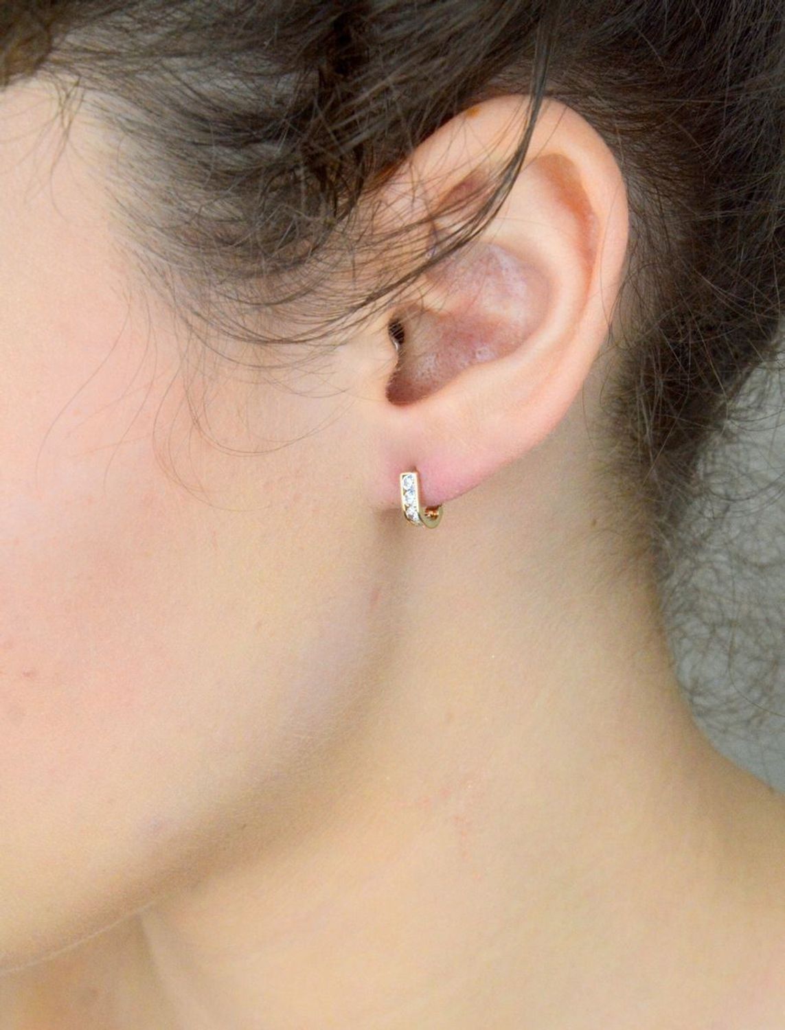 Złote kolczyki dla dziewczynki KL 1 375. Piękne, złote kolczyki dla dziewczynki wykonane z wysokiej jakości złota próby 375.jpg